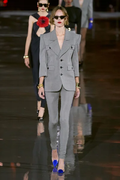 Look 7